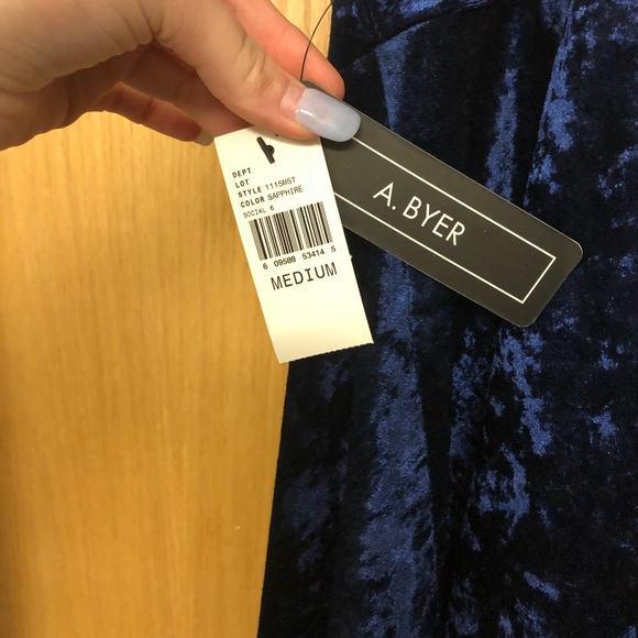 Blue velvet dress - Picture 4 of 7